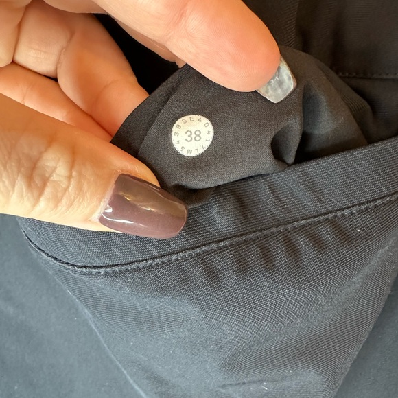 Lululemon Commission Pant Slim *34" Melanite Sz.38 - Picture 8 of 9